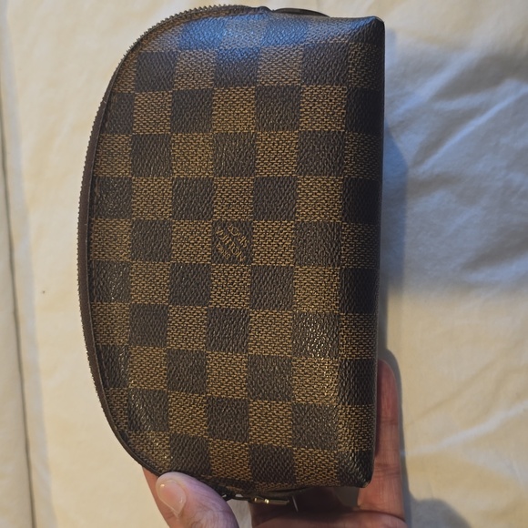💯AUTHENTIC LOUIS VUITTON MAKE UP POUCH - Picture 7 of 7